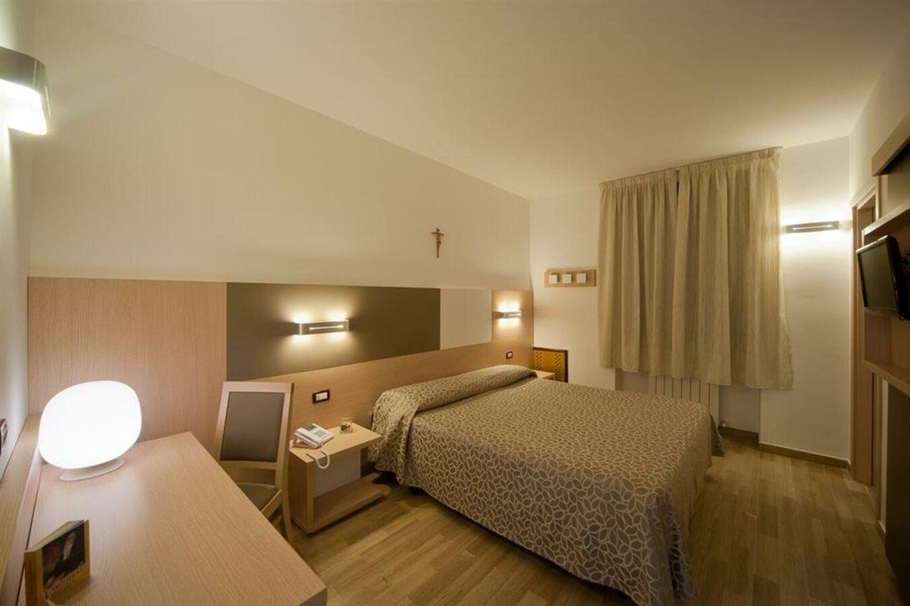 Hotel Delle Rose Cascia Εξωτερικό φωτογραφία