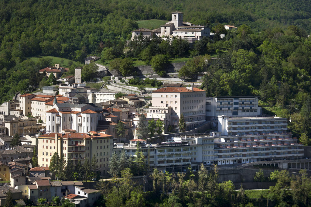 Hotel Delle Rose Cascia Εξωτερικό φωτογραφία