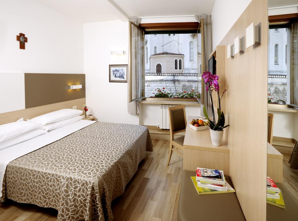 Hotel Delle Rose Cascia Εξωτερικό φωτογραφία