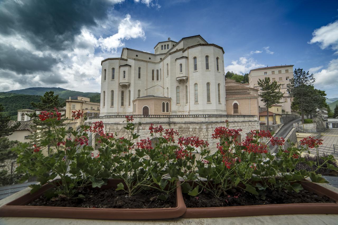 Hotel Delle Rose Cascia Εξωτερικό φωτογραφία